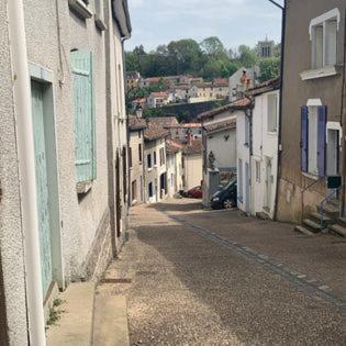 Le Gite No 2 Le Vigeant エクステリア 写真
